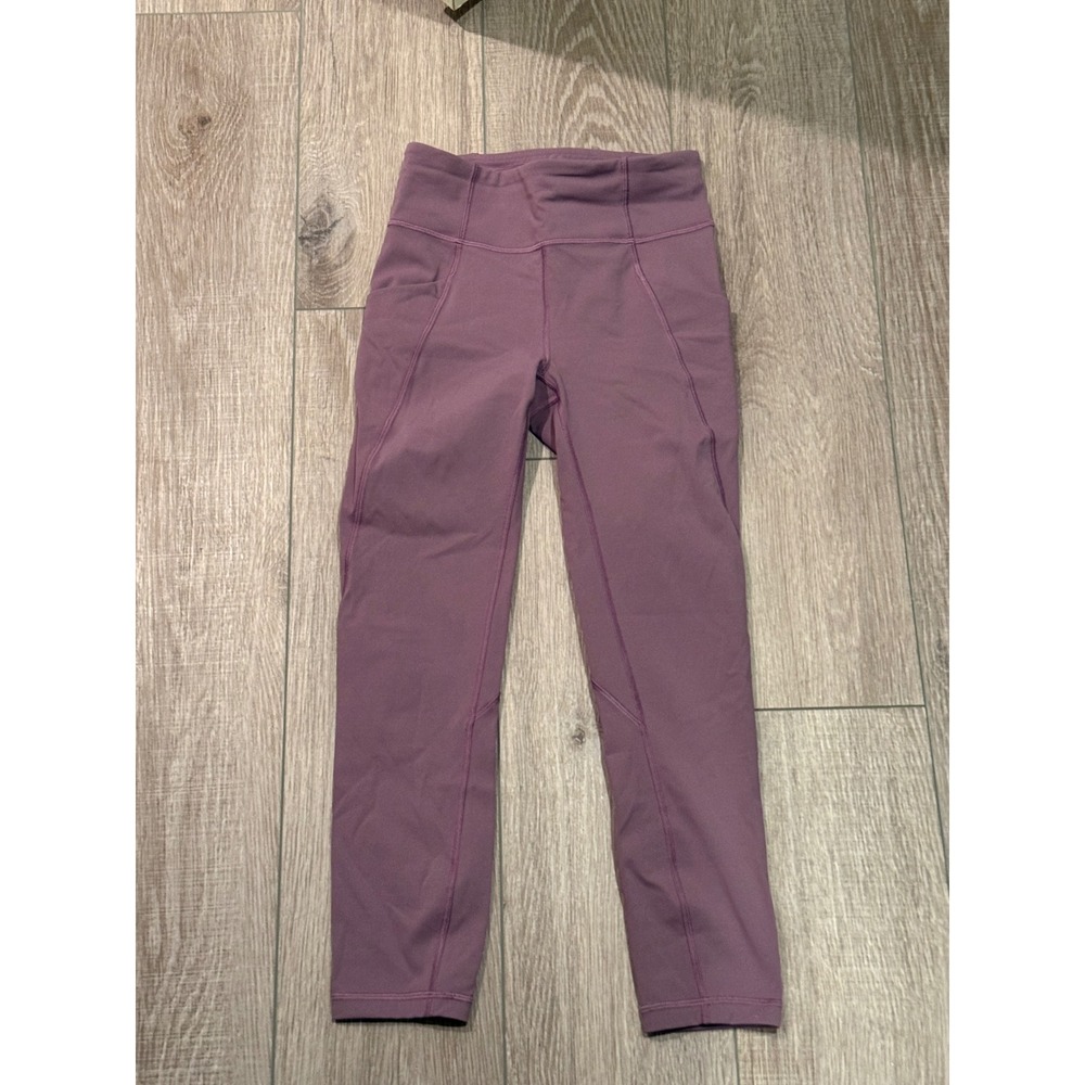 Lululemon‎ Women Purple High Rise Crop Leggings Side Pockets Size 4